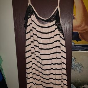 Torrid bust cut out tank top